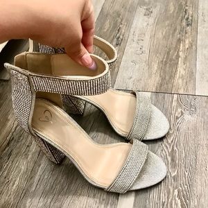 SPARKLY CUTE HEELS! ✨✨✨ For sale